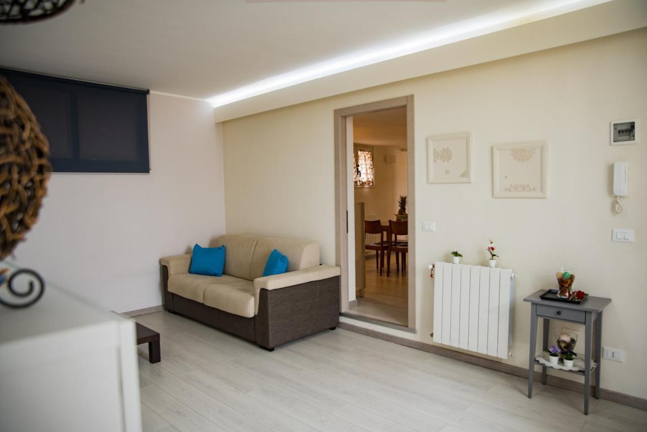 Alessia Apartment Panoramic View Катания Екстериор снимка
