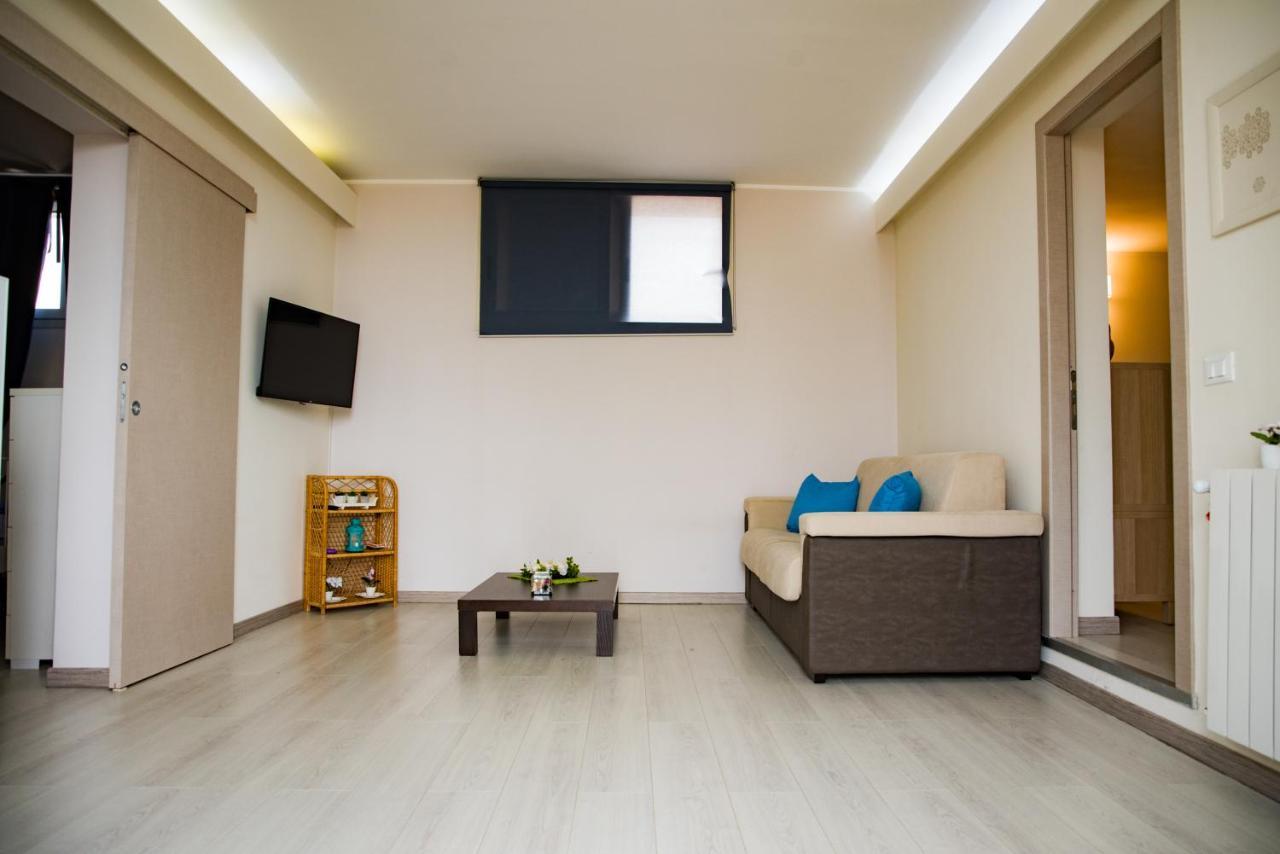 Alessia Apartment Panoramic View Катания Екстериор снимка